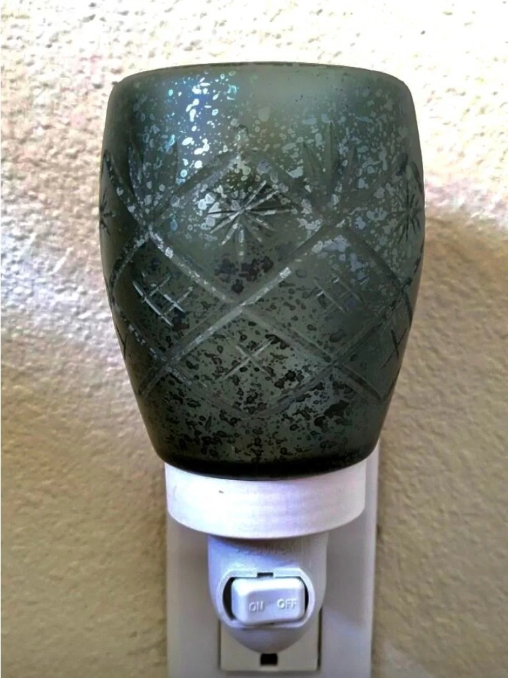 Scentsy Vintage Glass Warmer - Emerald Green